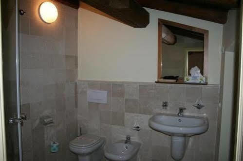 Corte Uccellanda Relais มอนซามบาโน ภายนอก รูปภาพ